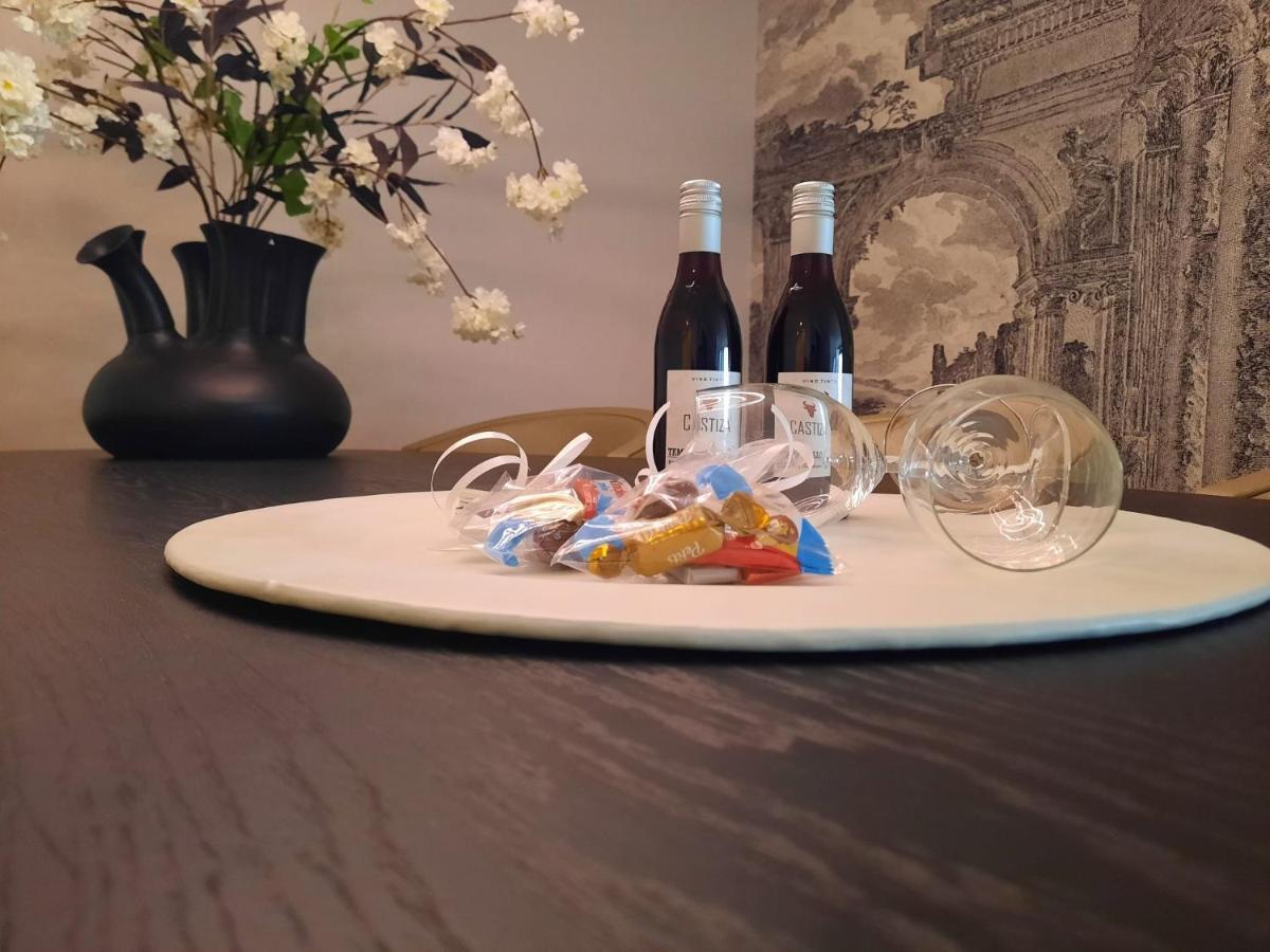 Bij De Haven Op Urk Apartment ภายนอก รูปภาพ